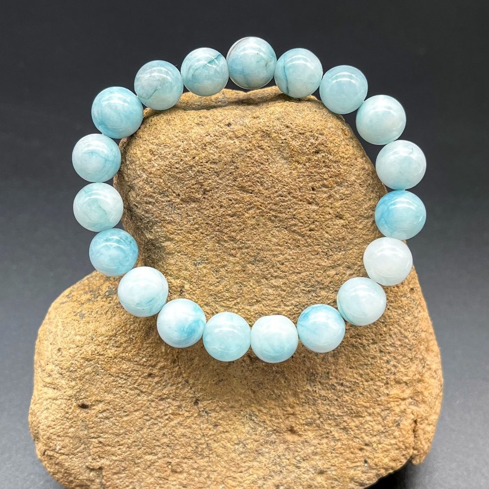 Blue Jade Gemstone Bracelet Handmade - Picture 4 of 6